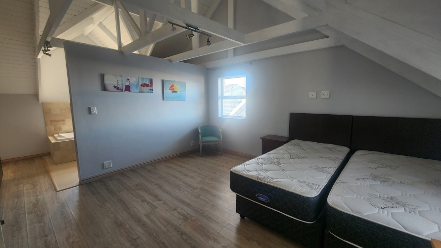 4 Bedroom Property for Sale in Westcliff Western Cape